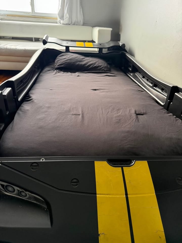 Delta Children Twin Bedroom Race Car Bed - photo 3