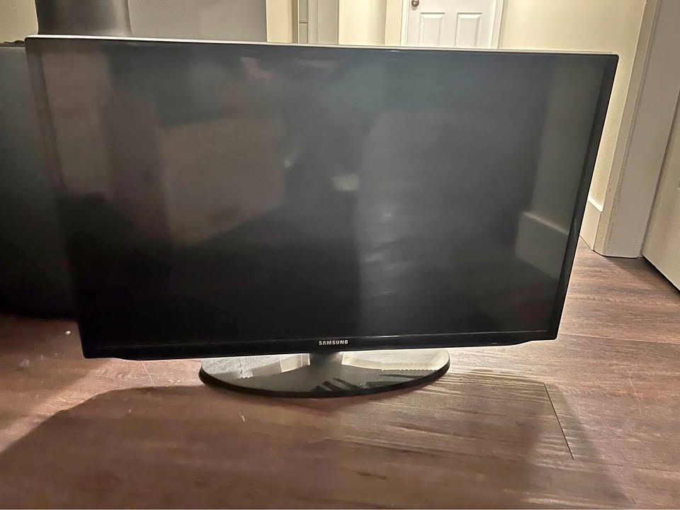 Samsung 32” tv