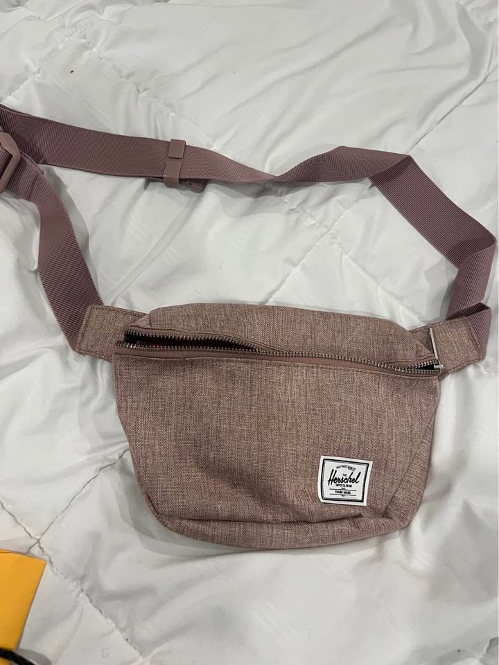 Herschel fanny pack
