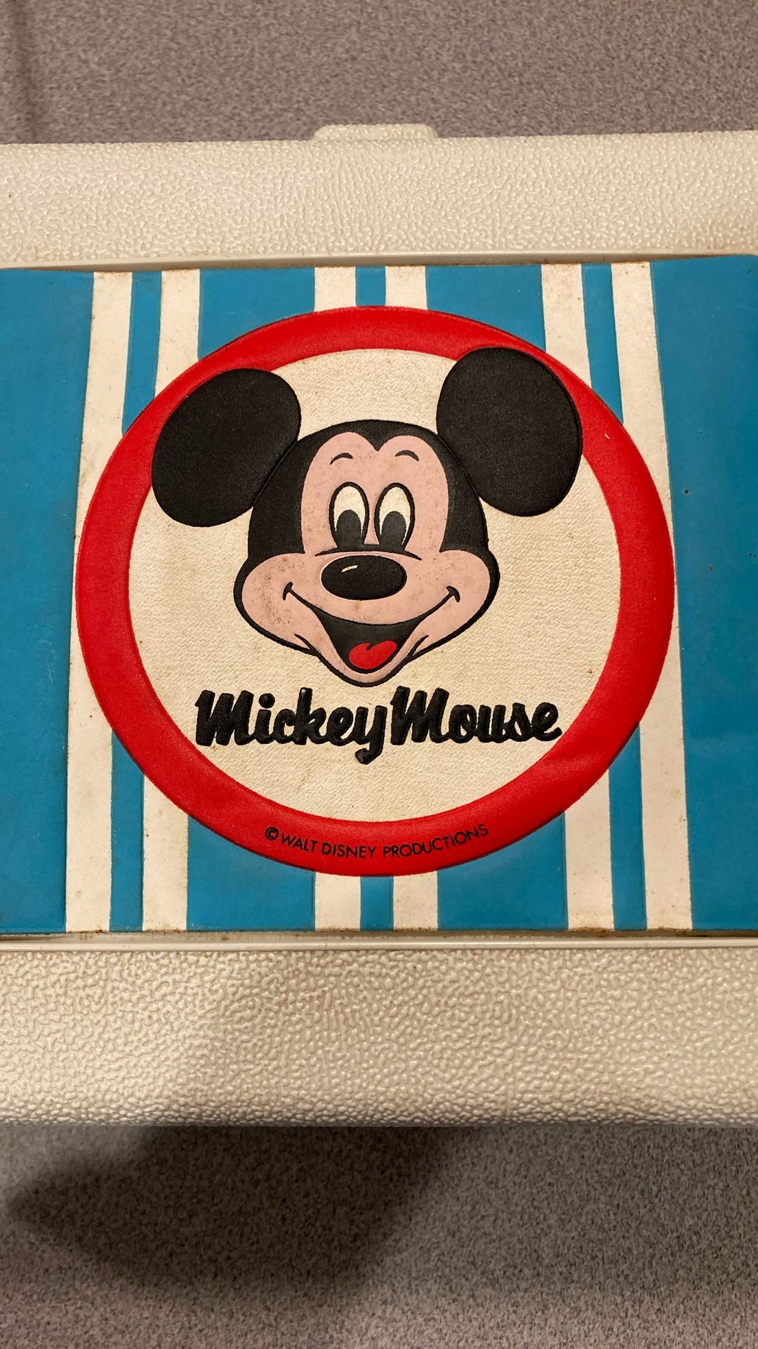 Vintage Mickey Mouse GE Record Player - photo 4