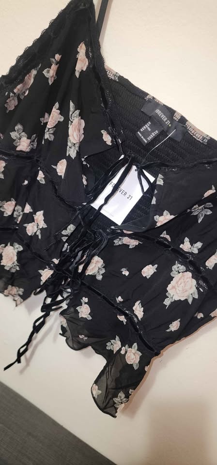 Forever 21 Rose print cropped cami - photo 3