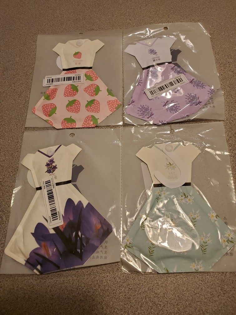 Set of 4 Dress Sachet Air Fresheners