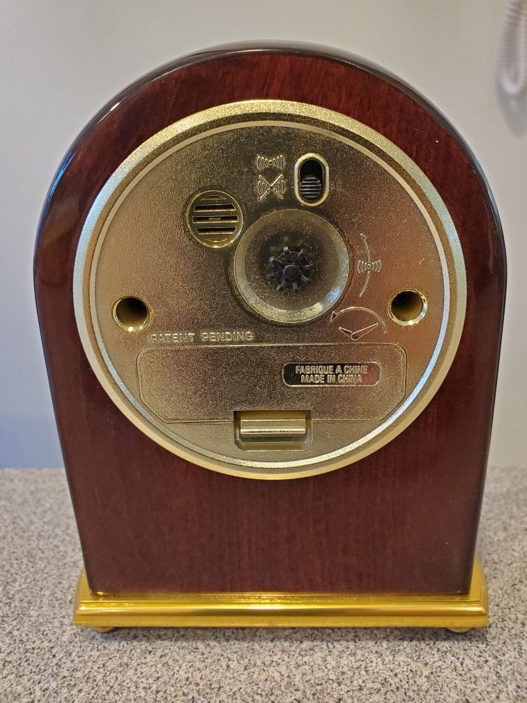 Linden Table Clock Quartz Alarm - New In Box - photo 2