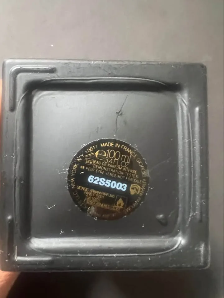 Giorgio Armani Prive Rose d'Arabie 100 ml Authentic image indicator(4)