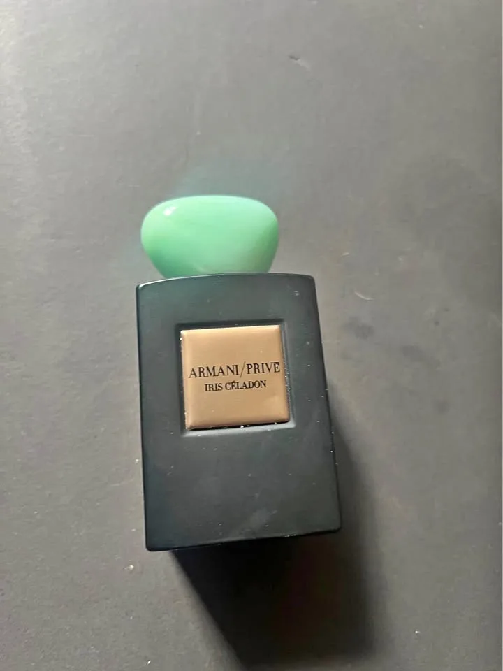 Iris Celadon Giorgio Armani Authentic 100 ml thumbnail