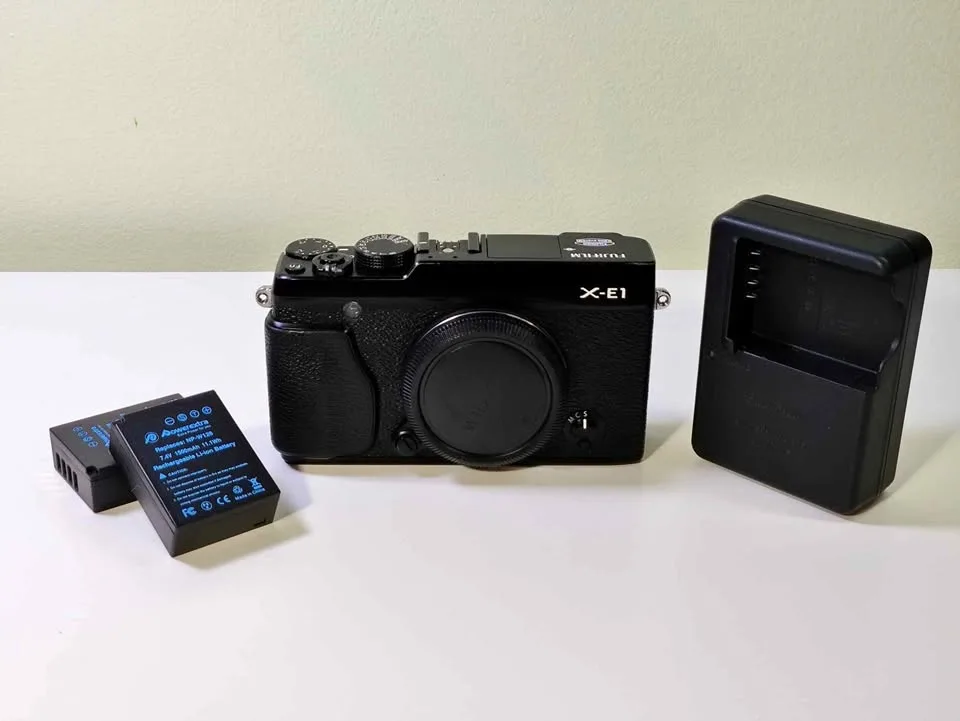 Fujifilm X-E1 camera, body only, like new thumbnail