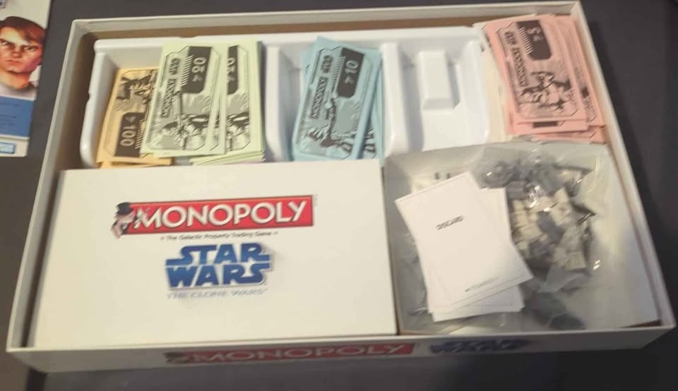 Monopoly Star Wars The Clone Wars - photo 2