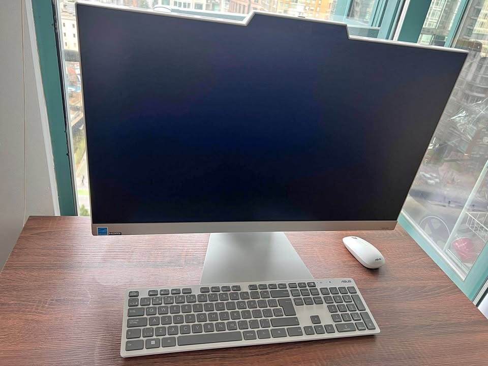 ASUS 27" All-in-One PC - White