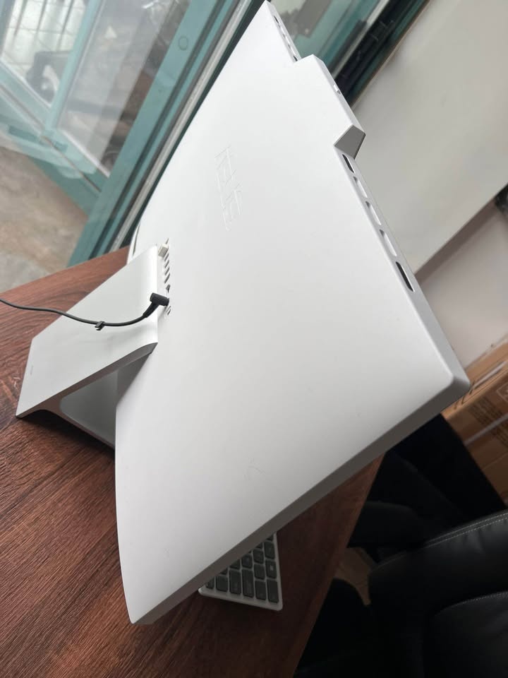 ASUS 27" All-in-One PC - White - photo 2