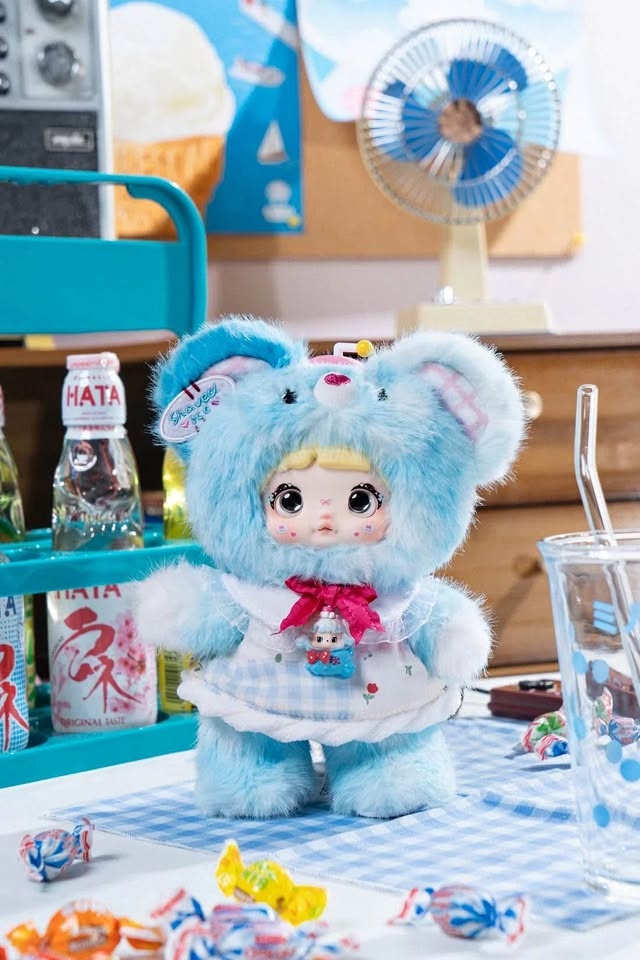 Nommi About the Childhood Plush Pendant - Bear Ice Shaver