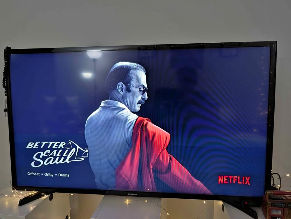 40" Samsung Smart TV - Perfect Condition