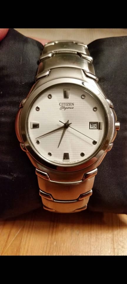Citizen Elegance Watch - photo 2