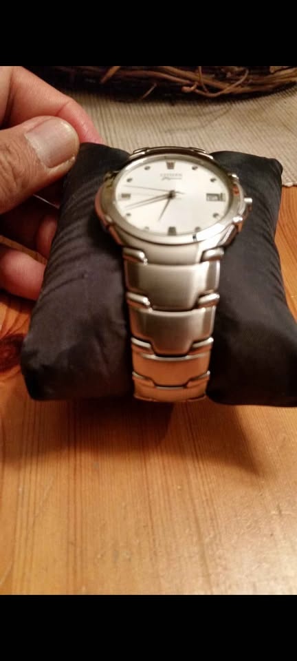 Citizen Elegance Watch - photo 3