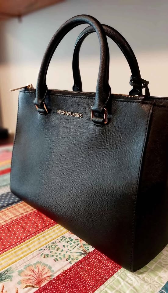 Michael Kors Leather Handbag - photo 2