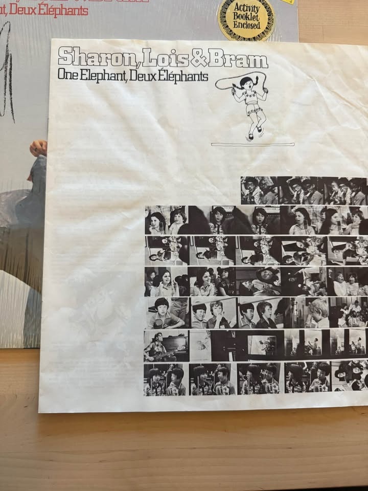 Sharon, Lois and Bram vinyl with activity booklet included - photo 4