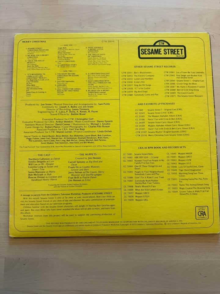 Rare 1975 Sesame Street Christmas Vinyl - photo 2