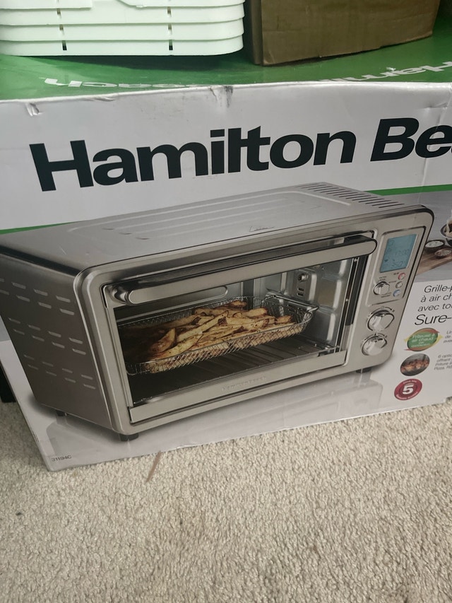 NEW !!!   Hamilton Beach Air Fryer