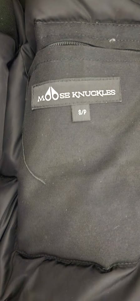 Moose Knuckles Women’s Parka – Size S - photo 5