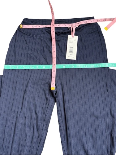 Vineyard Vines ribbed dreamcloth flare leg navy pants XXS - photo 4