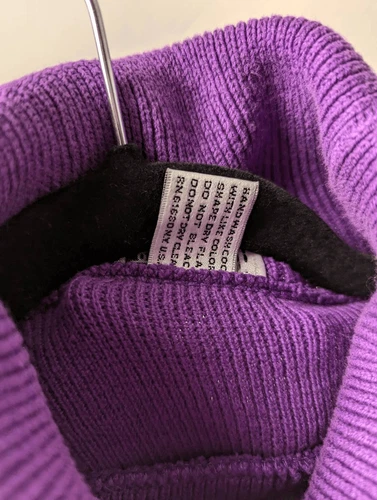 Bergdorf Goodman on the plaza Vintage turtleneck sweater - photo 3