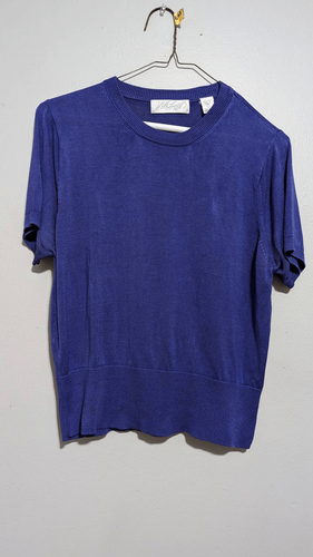 Lord & Taylor 100% Silk knit Crew neck top Large