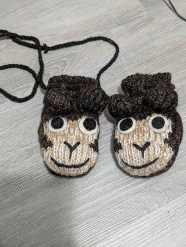 Nirvana designs kid's monkey wool mittens