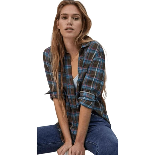 Anthropologie Pilcro button down shirt Small