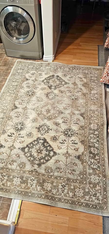 Area rug