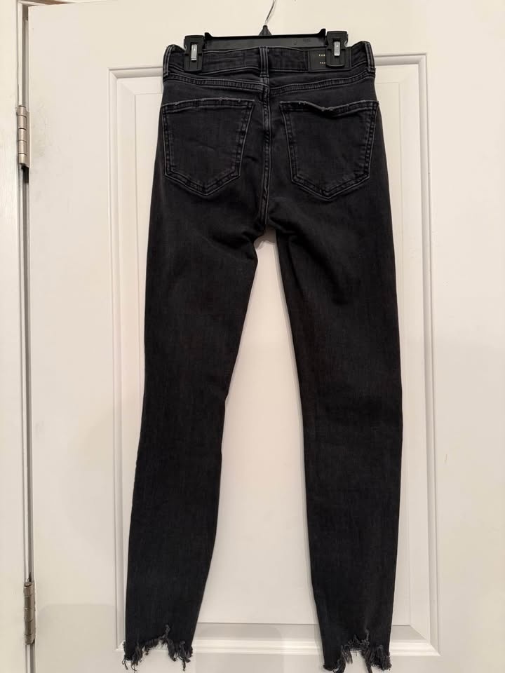 Zara Black High-Rise Skinny Jeans – Raw Hem (Size US 2 / EU 34) - photo 2