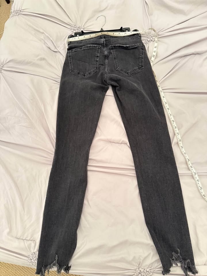 Zara Black High-Rise Skinny Jeans – Raw Hem (Size US 2 / EU 34) - photo 5