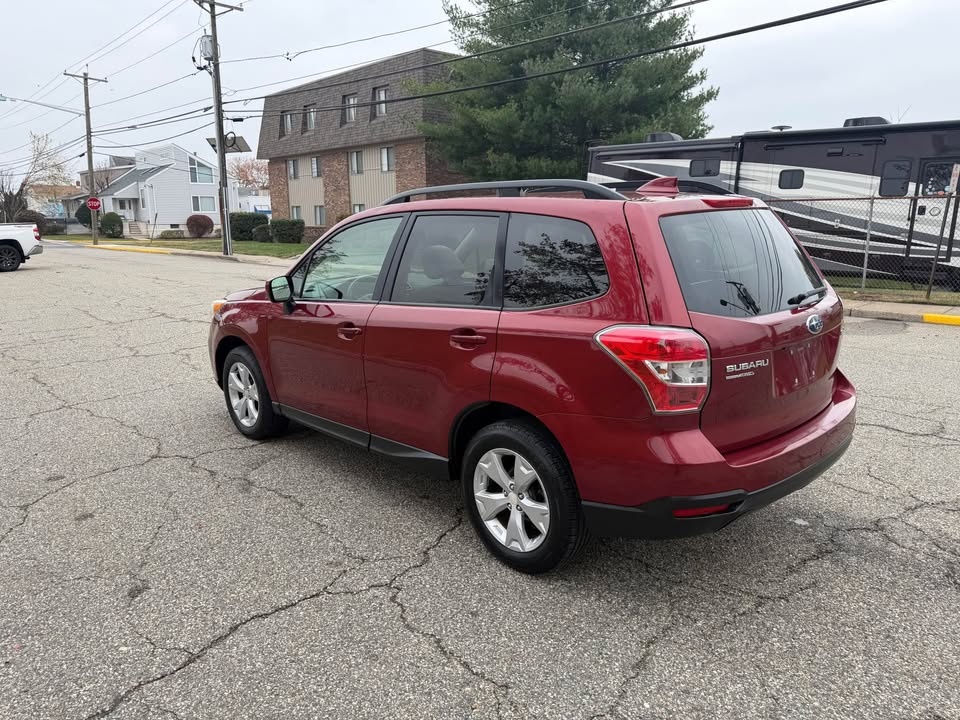 2016 Subaru Forester · 2.5i Premium Sport Utility 4D - photo 4