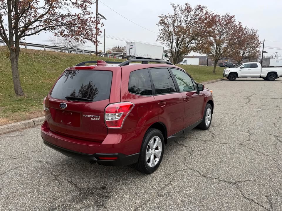 2016 Subaru Forester · 2.5i Premium Sport Utility 4D - photo 5