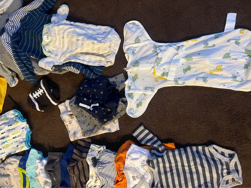 46 items- 0-3 month baby boy bundle - photo 4