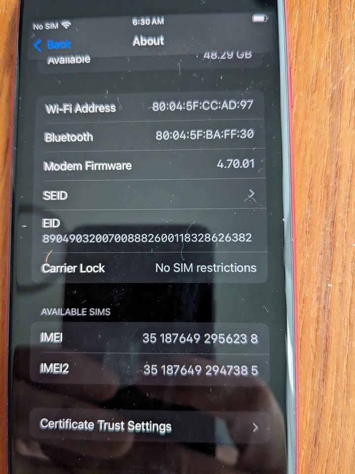 iPhone SE 3rd generation 64 gigabytes RED - photo 2