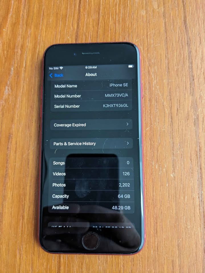 iPhone SE 3rd generation 64 gigabytes RED - photo 3