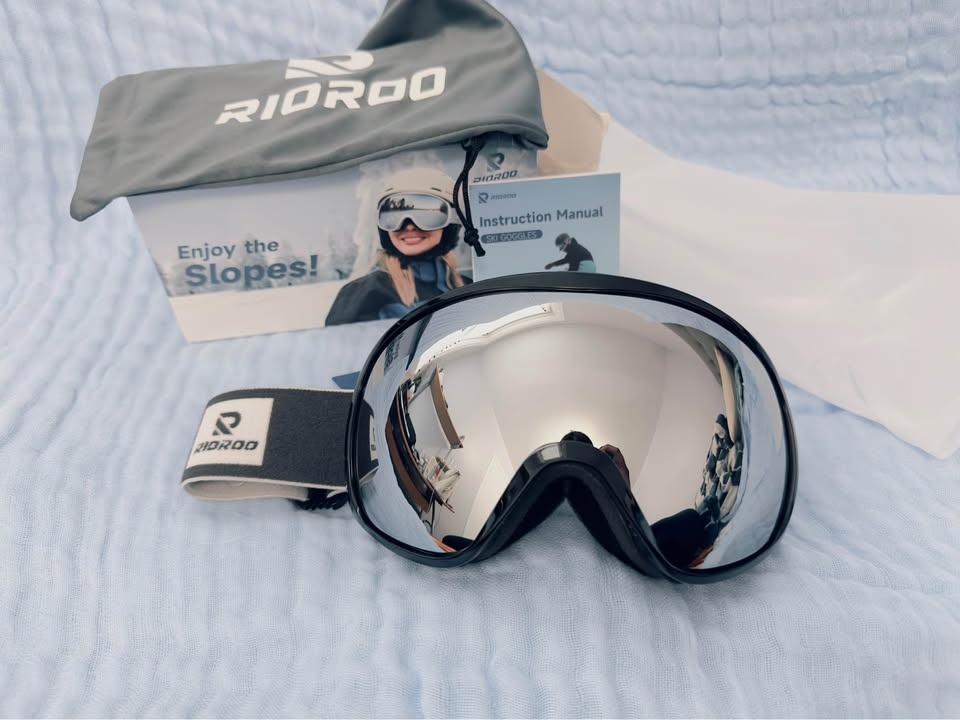 Moving Out Sale – Rioroo Ski Goggles - photo 4