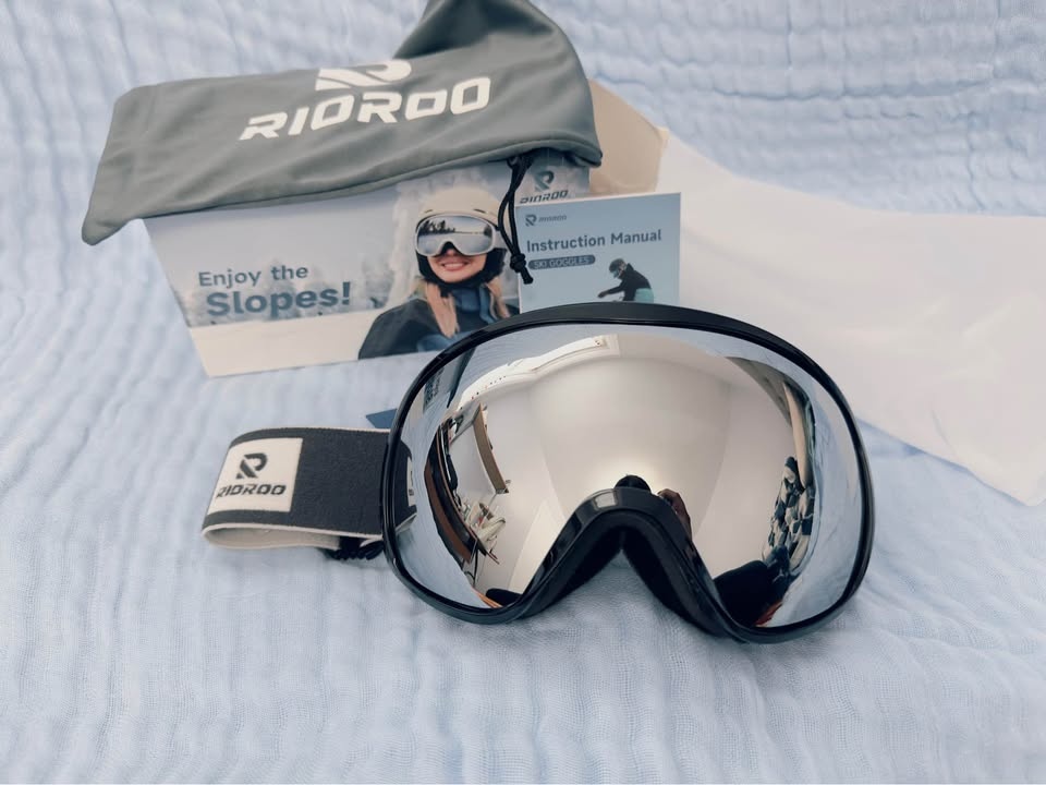 Moving Out Sale – Rioroo Ski Goggles - photo 5
