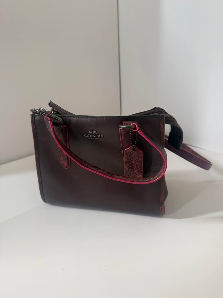 Coach Leather Crossbody Bag – Burgundy - photo 4