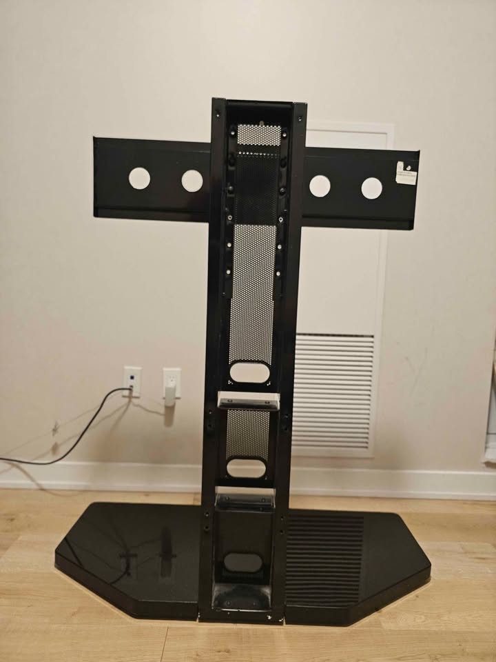 TV Stand with Mount - photo 4