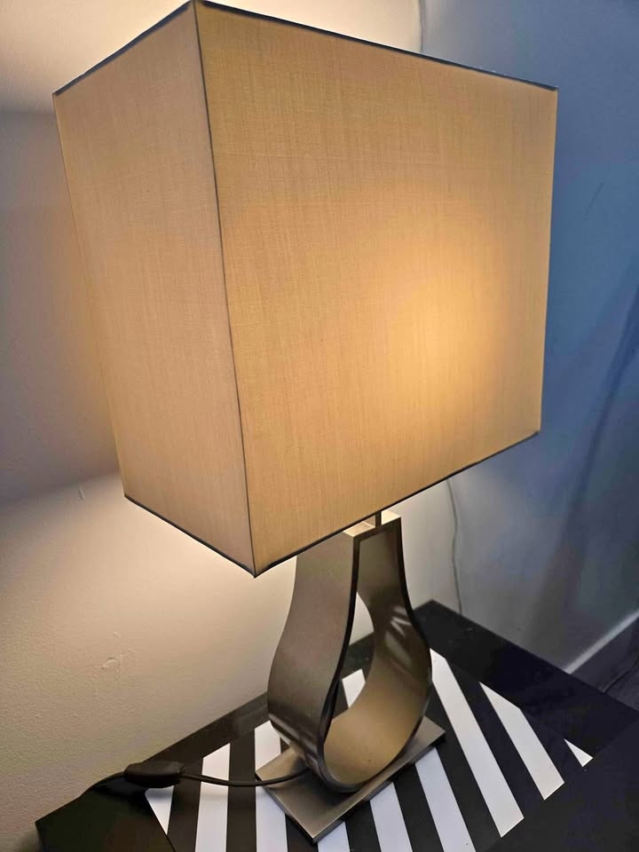 Table Lamp