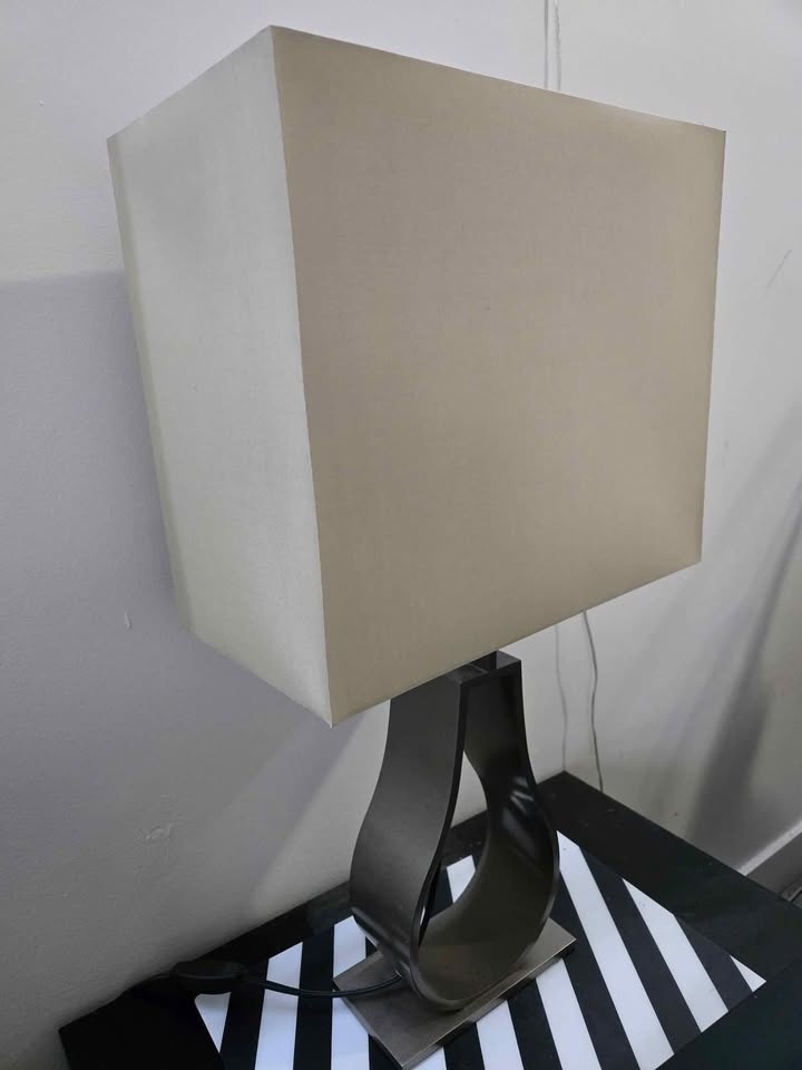 Table Lamp - photo 2