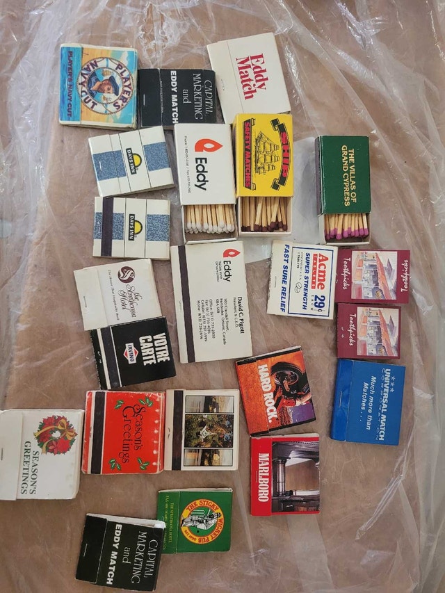 Match book Eddy