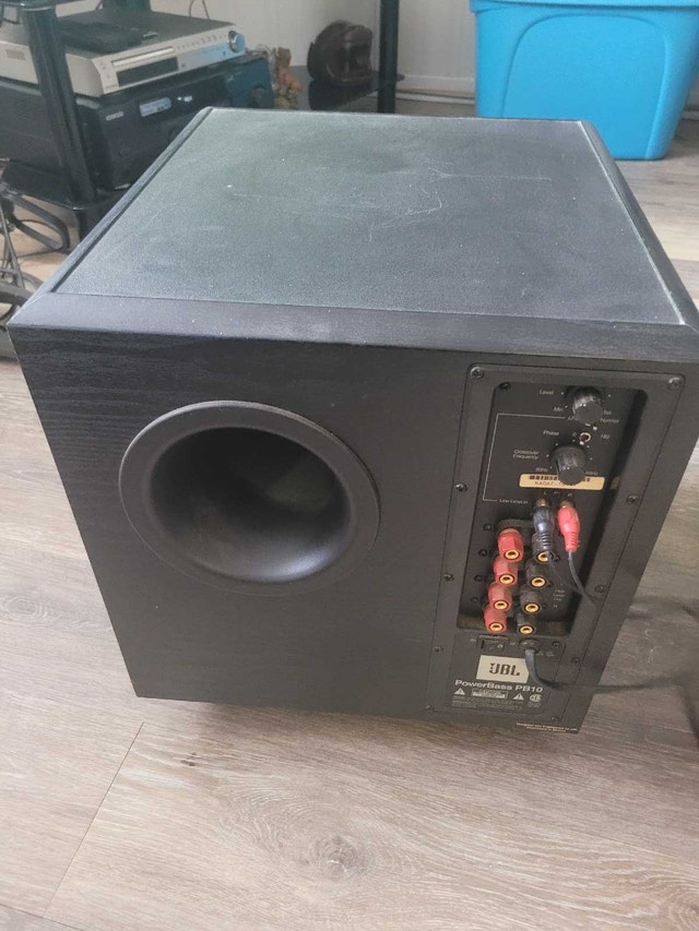 JBL PB10 10" PowerBass Powered Subwoofer - photo 2