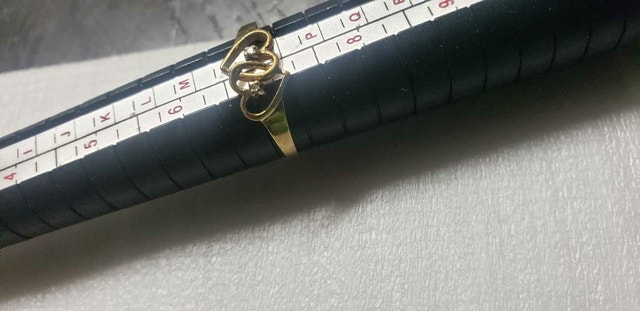 Dainty 2 Heart 2 Diamond 10kt Gold Ring Size 6.5 - 7 - photo 5