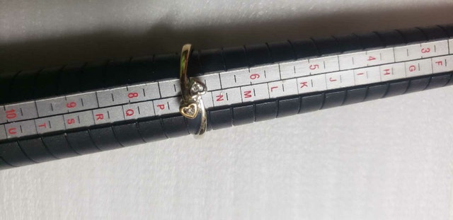 Dainty 2 Heart 2 Diamond 10kt Gold Ring Size 6 - 6.5 - photo 2