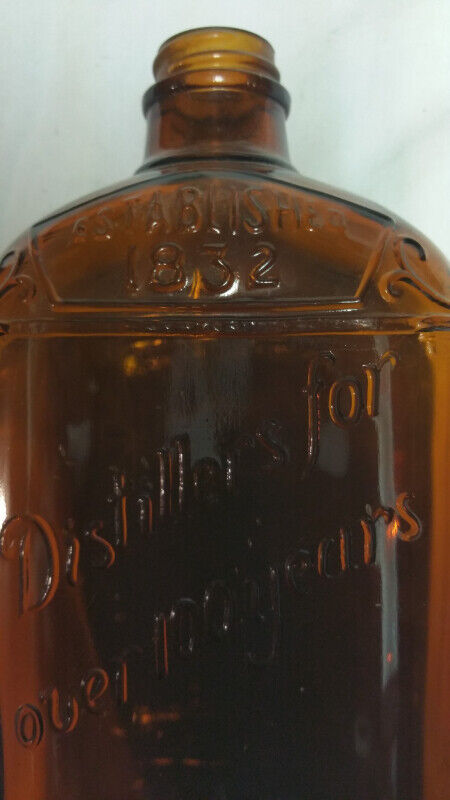 VINTAGE BROWN BOTTLE 1832 DISTILLERS whiskey G&W EMBOSSED - photo 4