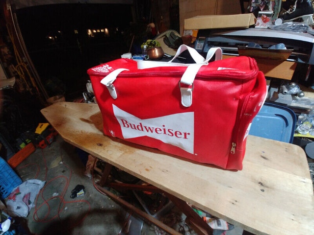 2 New Budweiser Cooler Bag 2 New Scarf hand warmer 52 “ long - photo 4