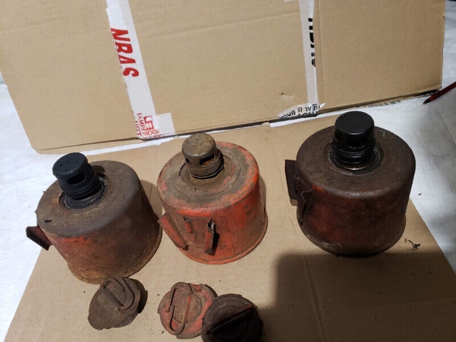 3 Vintage Anthes Smudge Pot Road Flares - photo 3