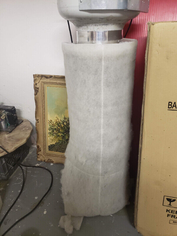 Indoor Garden Lot: Bulbs, Ballasts, Tent, Blower - photo 2