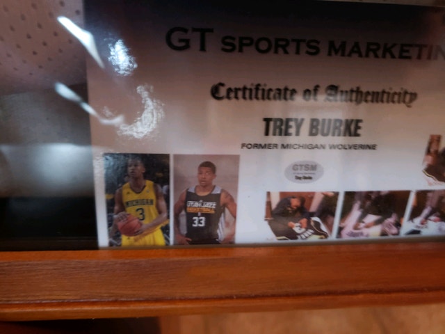 Utah Jazz Jersey signed Trey Burke Framed - photo 4